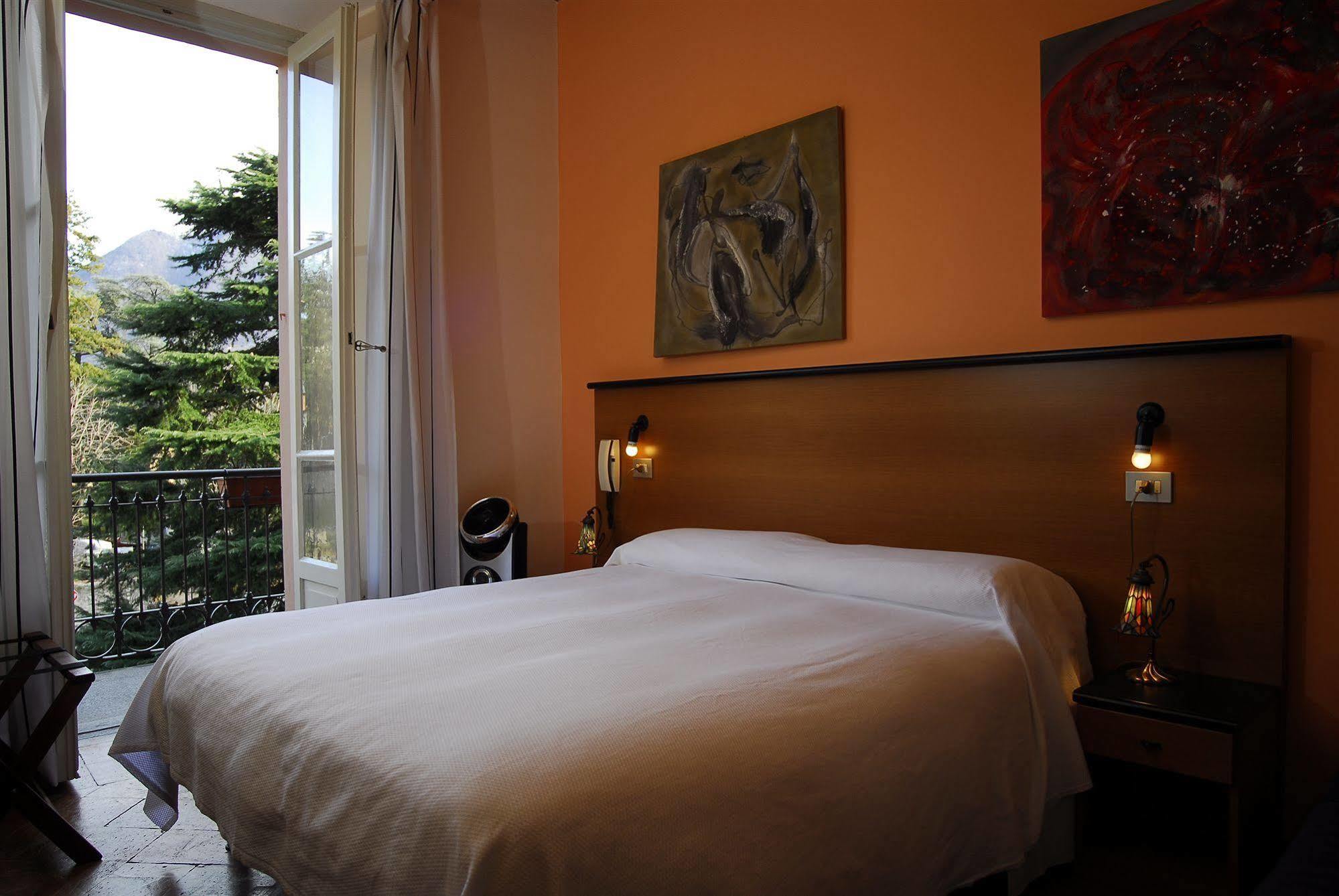 Hotel Terzo Crotto تْشيرنوبيو المظهر الخارجي الصورة